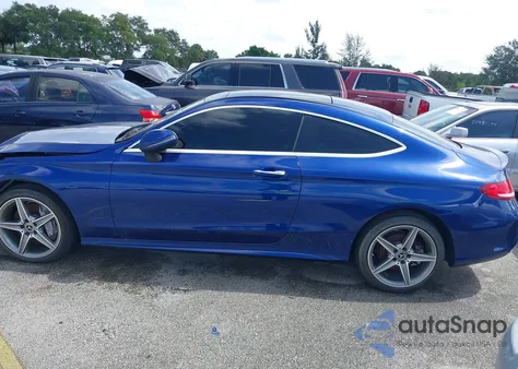 2018 Mercedes-Benz C 300 4Matic из США, поврежденный, VIN WDDWJ4KB6JF636083